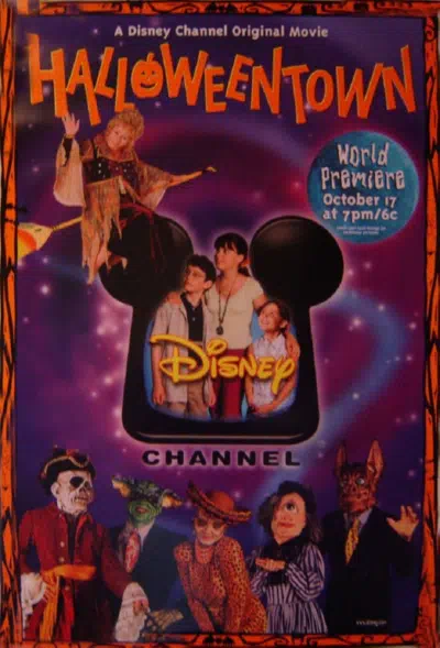 Хэллоуинтаун смотреть онлайн в HD 1080